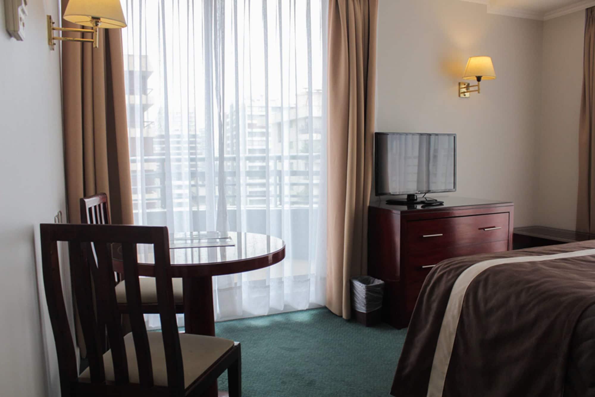 Hotel Leonardo da Vinci Santiago del Cile Esterno foto