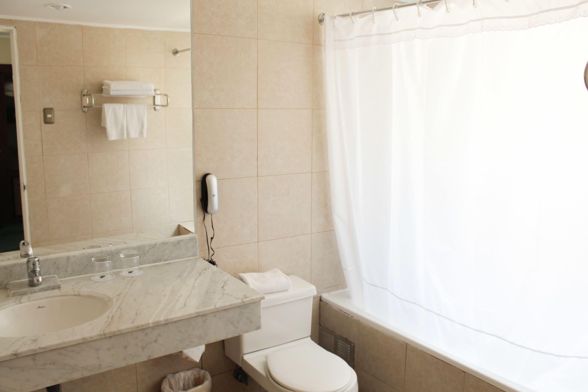 Hotel Leonardo da Vinci Santiago del Cile Esterno foto