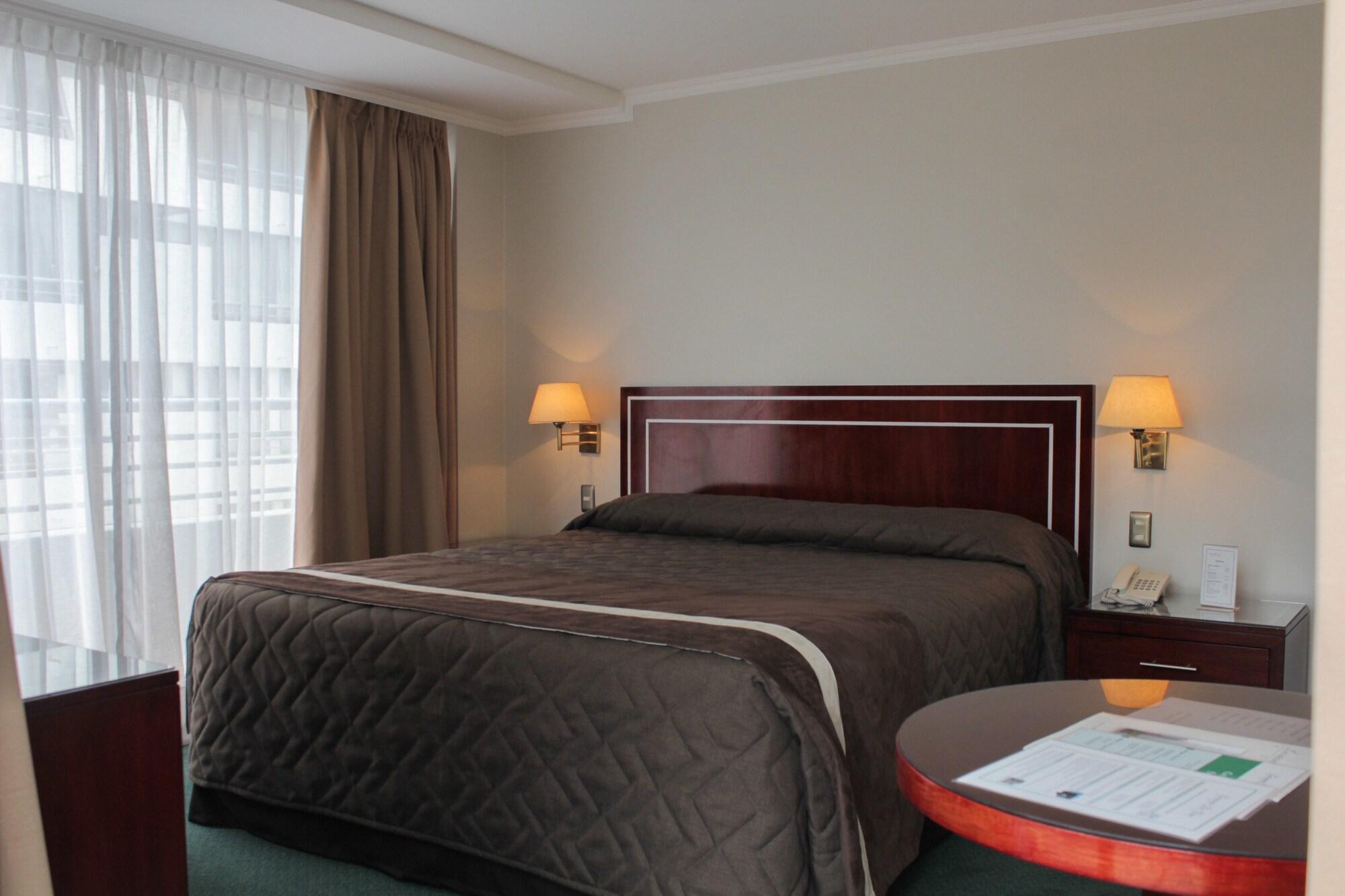 Hotel Leonardo da Vinci Santiago del Cile Esterno foto