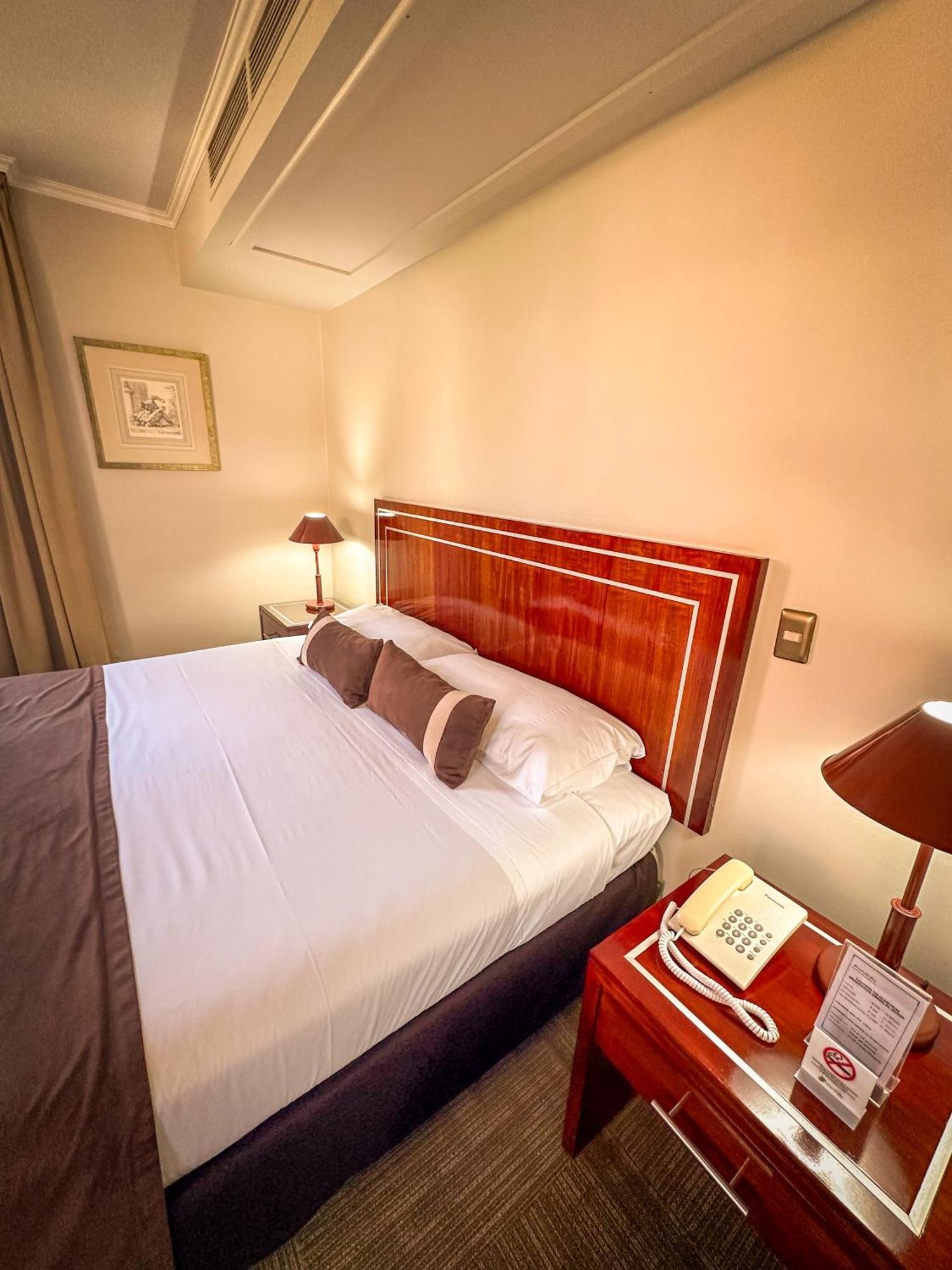 Hotel Leonardo da Vinci Santiago del Cile Esterno foto