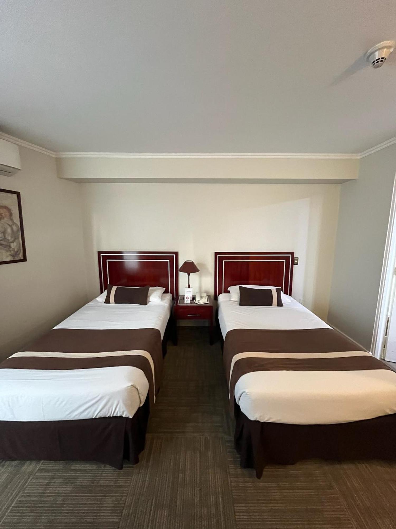 Hotel Leonardo da Vinci Santiago del Cile Esterno foto