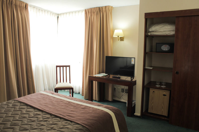 Hotel Leonardo da Vinci Santiago del Cile Esterno foto