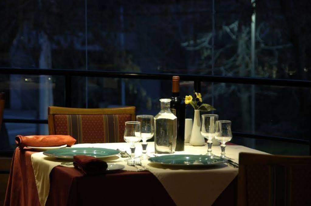 Hotel Leonardo da Vinci Santiago del Cile Esterno foto